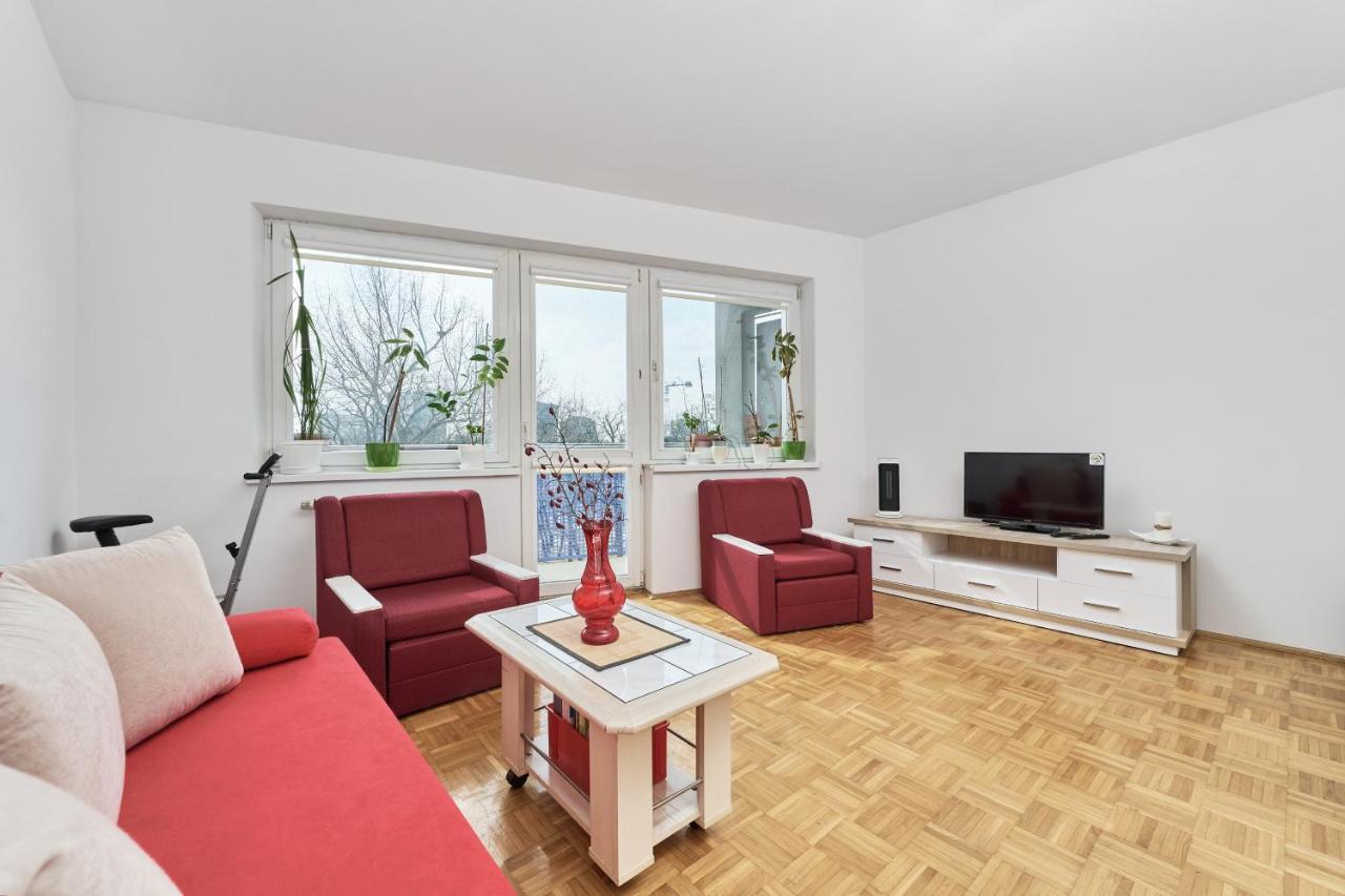 Apartments Wroclaw Legnicka By Noclegi Renters Esterno foto