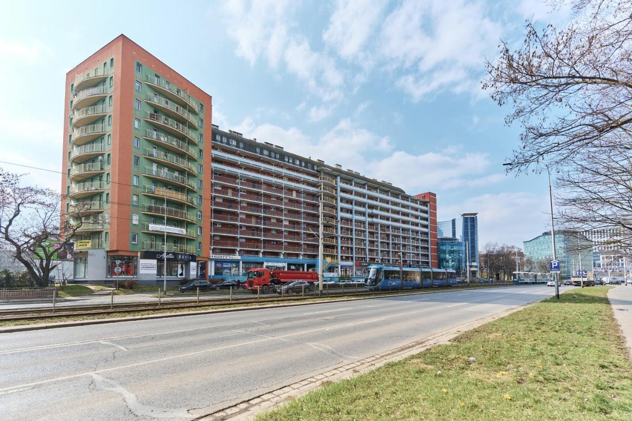Apartments Wroclaw Legnicka By Noclegi Renters Esterno foto