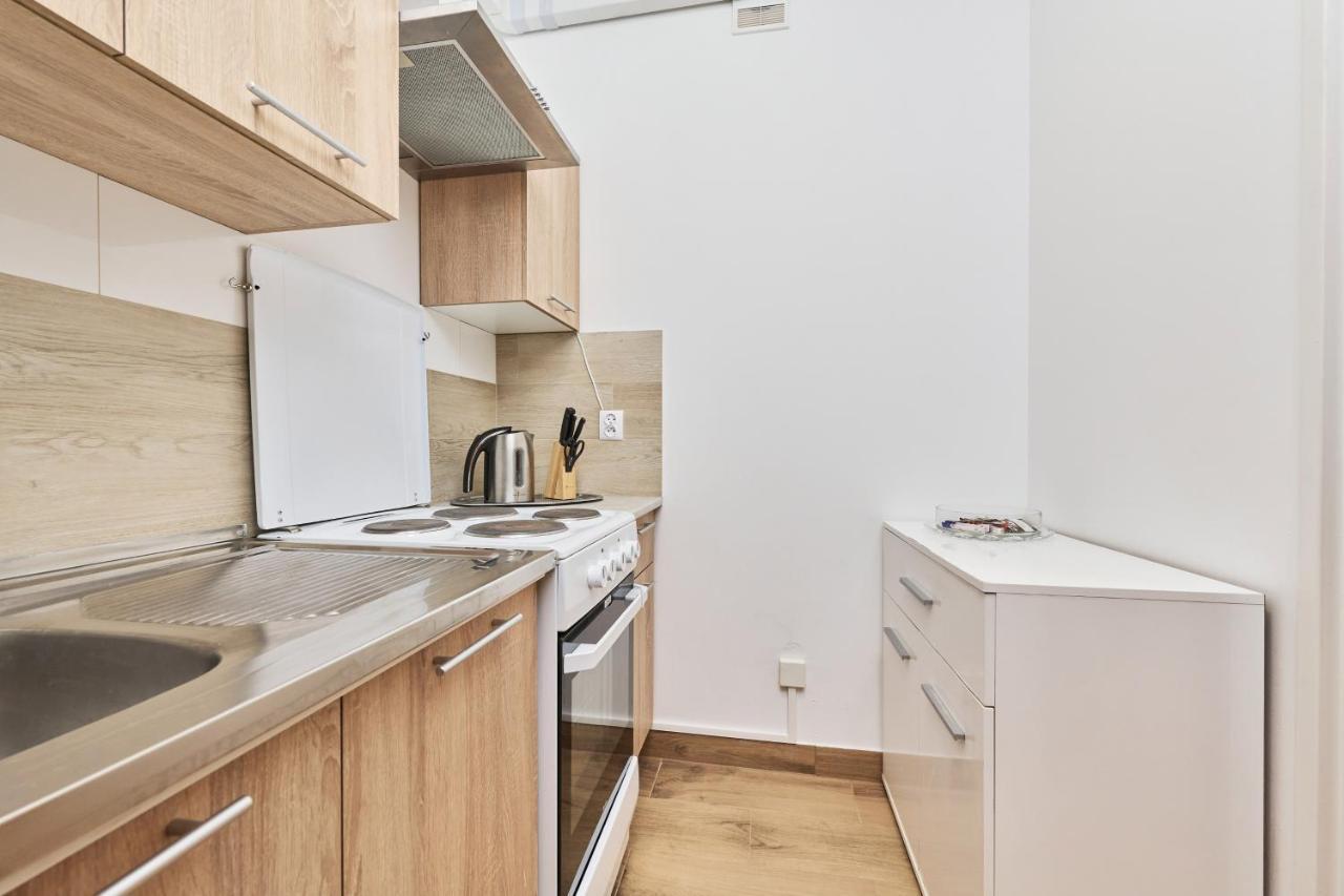 Apartments Wroclaw Legnicka By Noclegi Renters Esterno foto